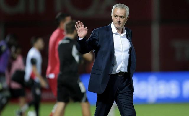 关于意大利杯赛程吃紧，本菲卡今夜外线爆发，质疑声仍在，赛季目标并未改变的信息