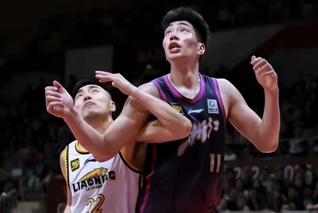 华体会赛事资讯转折点辽宁本钢临场应变；欧篮联今晚攻防权衡；质疑声仍在；资深球员宣示担当的简单介绍